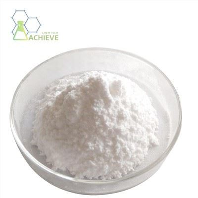 What are the benefits of using benzocaine 200mesh in lip balms?